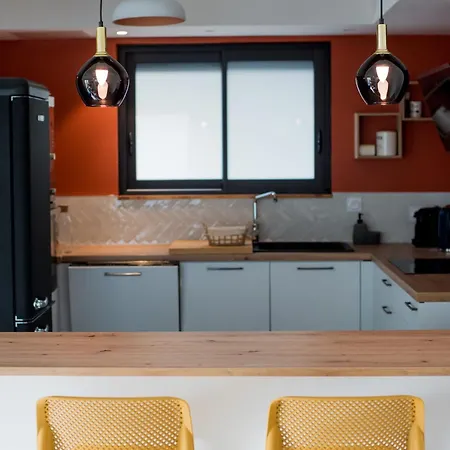 Holiday home Nomad Home, Avec 1 Parking Prive A 2 Pas De La Cite Medievale