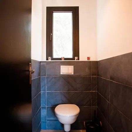 Holiday home Nomad Home, Avec 1 Parking Prive A 2 Pas De La Cite Medievale Carcassonne
